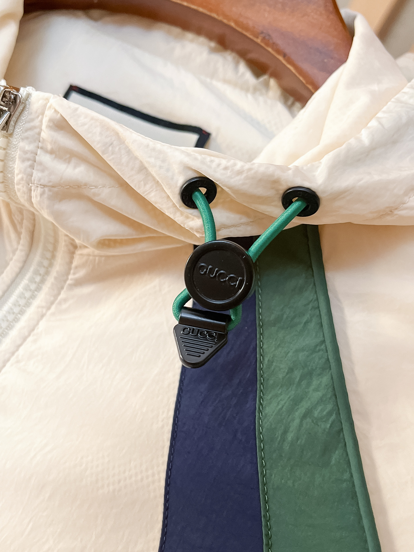 上新 。G家 官网同款，三标齐全！2025春夏新款男士夹克外套，时尚休闲高端版本！专柜定制面料 透气舒适