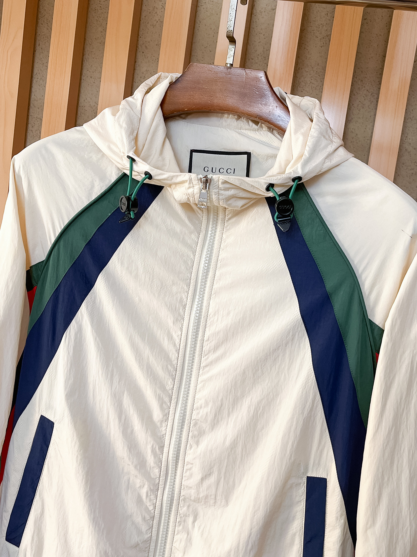 上新 。G家 官网同款，三标齐全！2025春夏新款男士夹克外套，时尚休闲高端版本！专柜定制面料 透气舒适