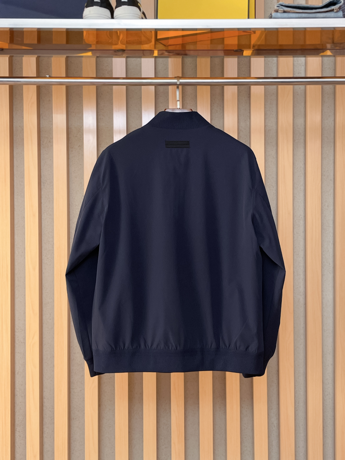 ZEGNA 代购级别牛货！2025柜台同步系列 原版五金 面料选用进口聚酯纤维面料，光泽感强，细节用料都