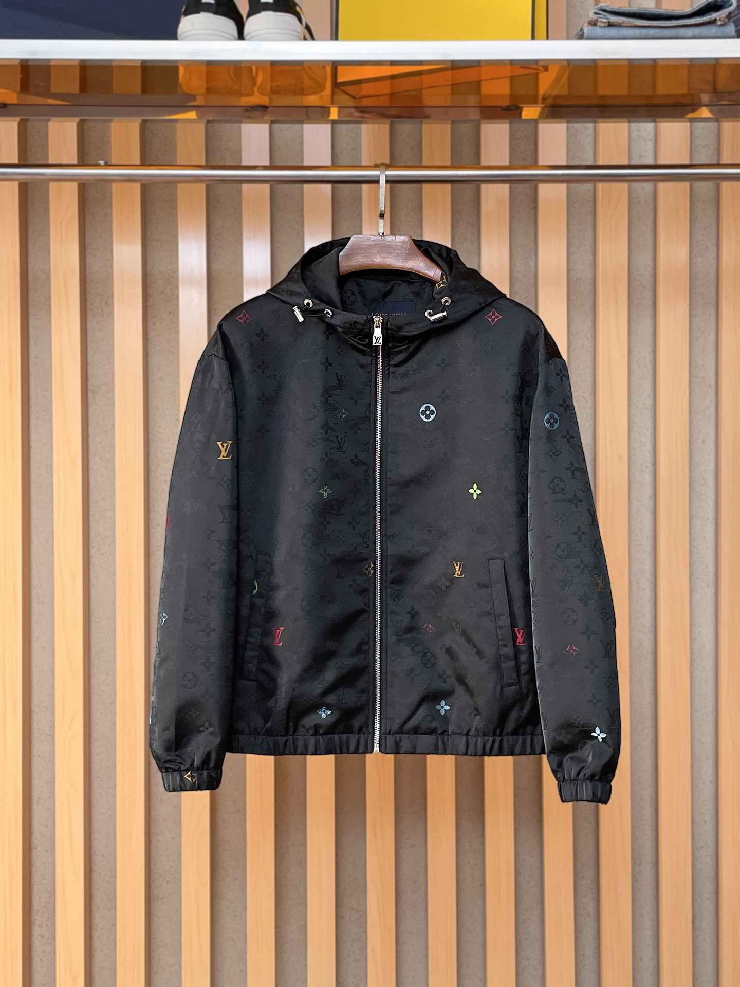 lv 官网同款，三标齐全！2025秋冬新款男士夹克外套，时尚休闲高端版本！专柜定制面料 透气舒适度高，细