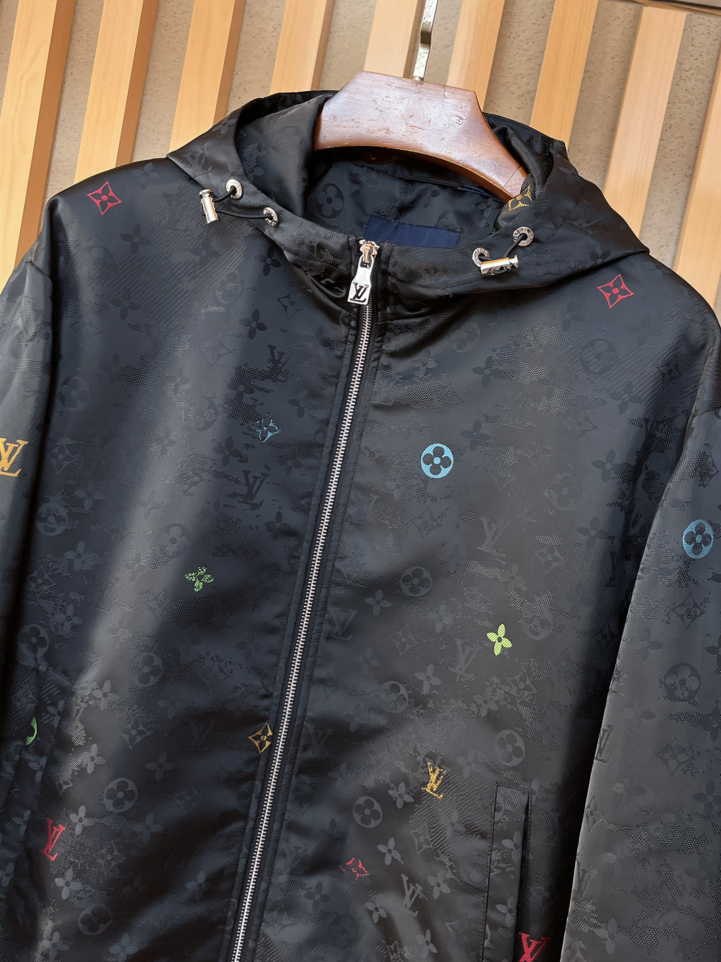 lv 官网同款，三标齐全！2025秋冬新款男士夹克外套，时尚休闲高端版本！专柜定制面料 透气舒适度高，细