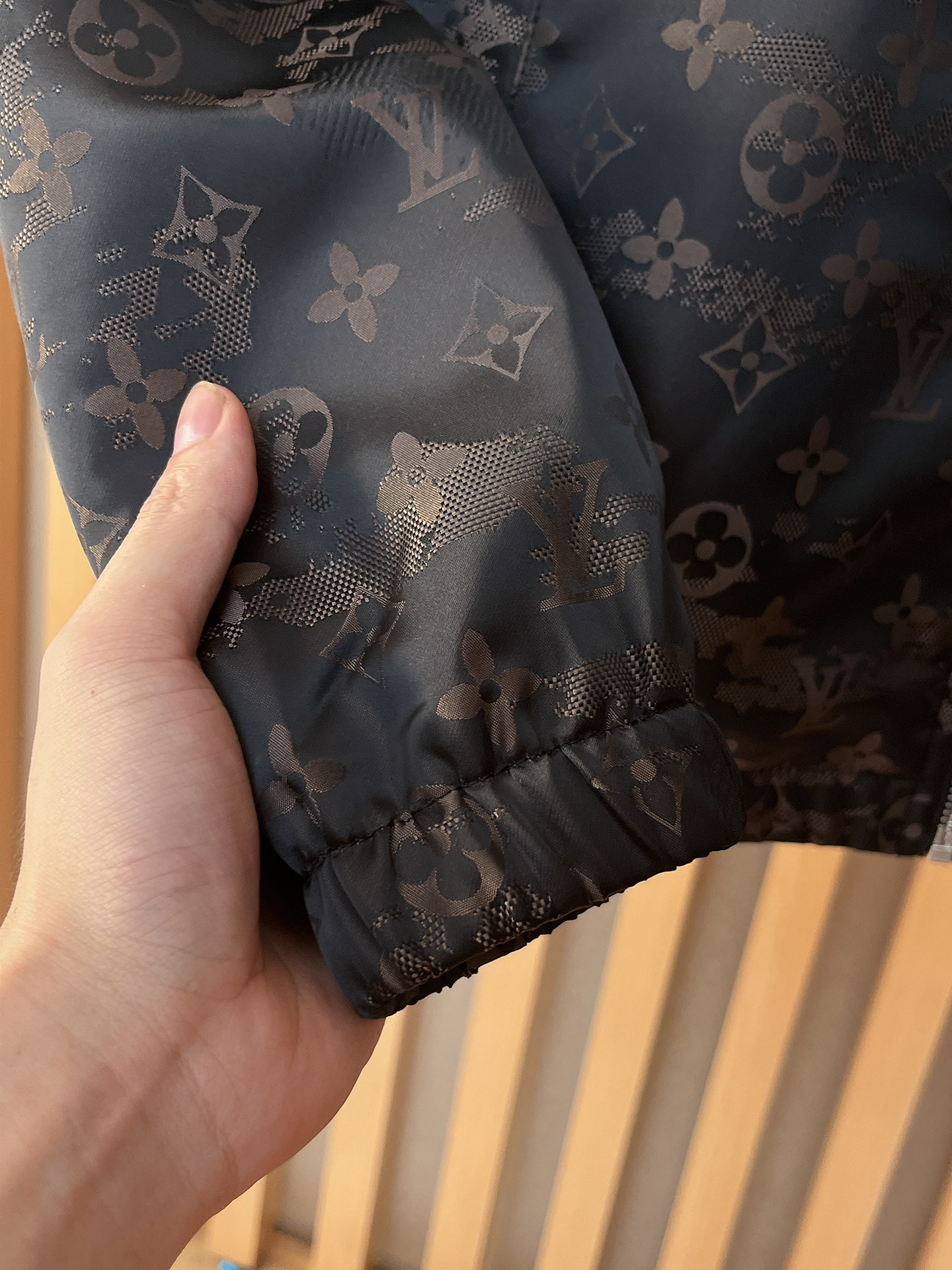 lv 官网同款，三标齐全！2025秋冬新款男士夹克外套，时尚休闲高端版本！专柜定制面料 透气舒适度高，细