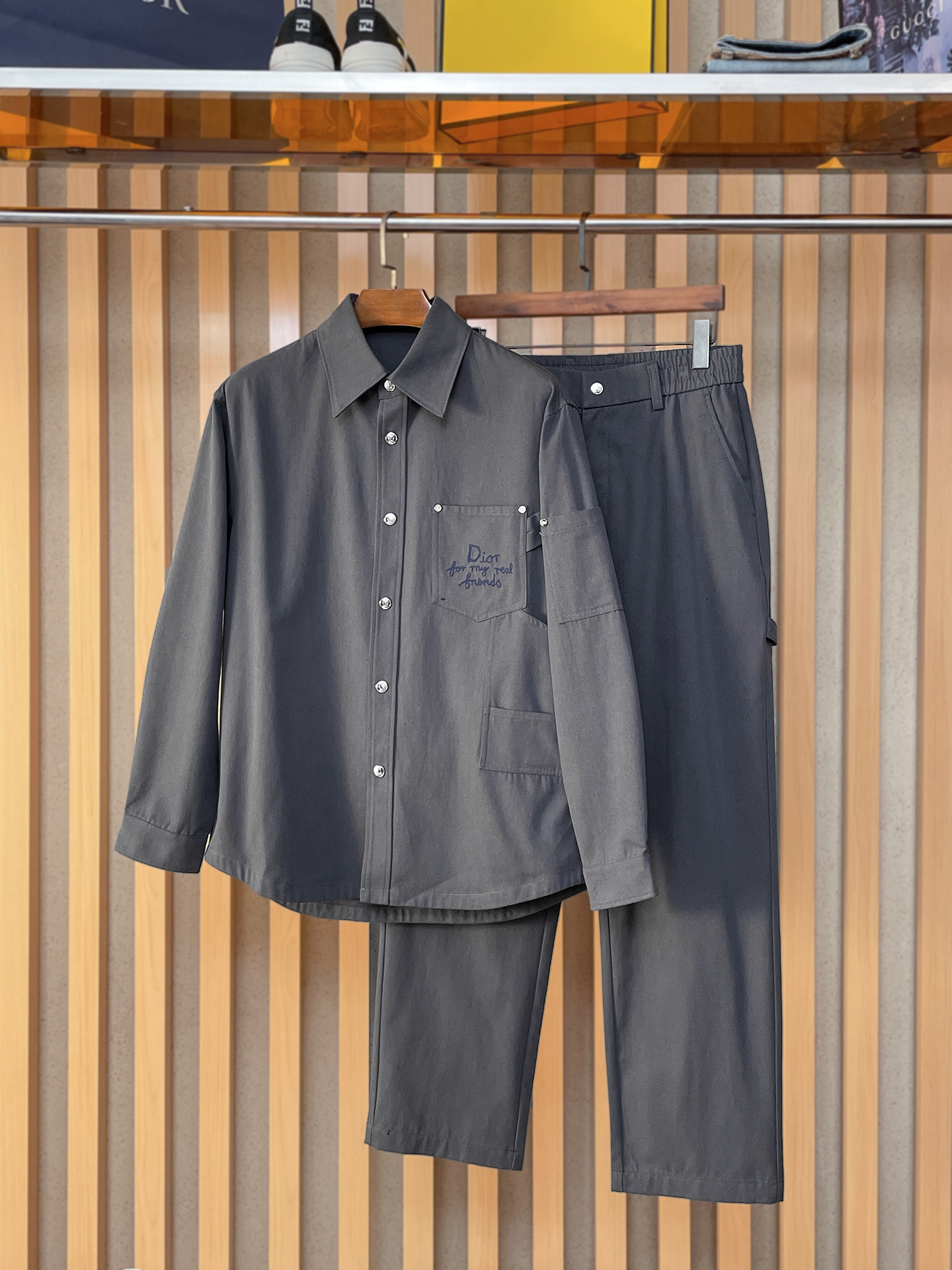 。Diro。2025秋冬新款套装 走秀款 定制原版牛仔面料 搭配夹克版型设计 非常洋气 版型超好不易褶皱