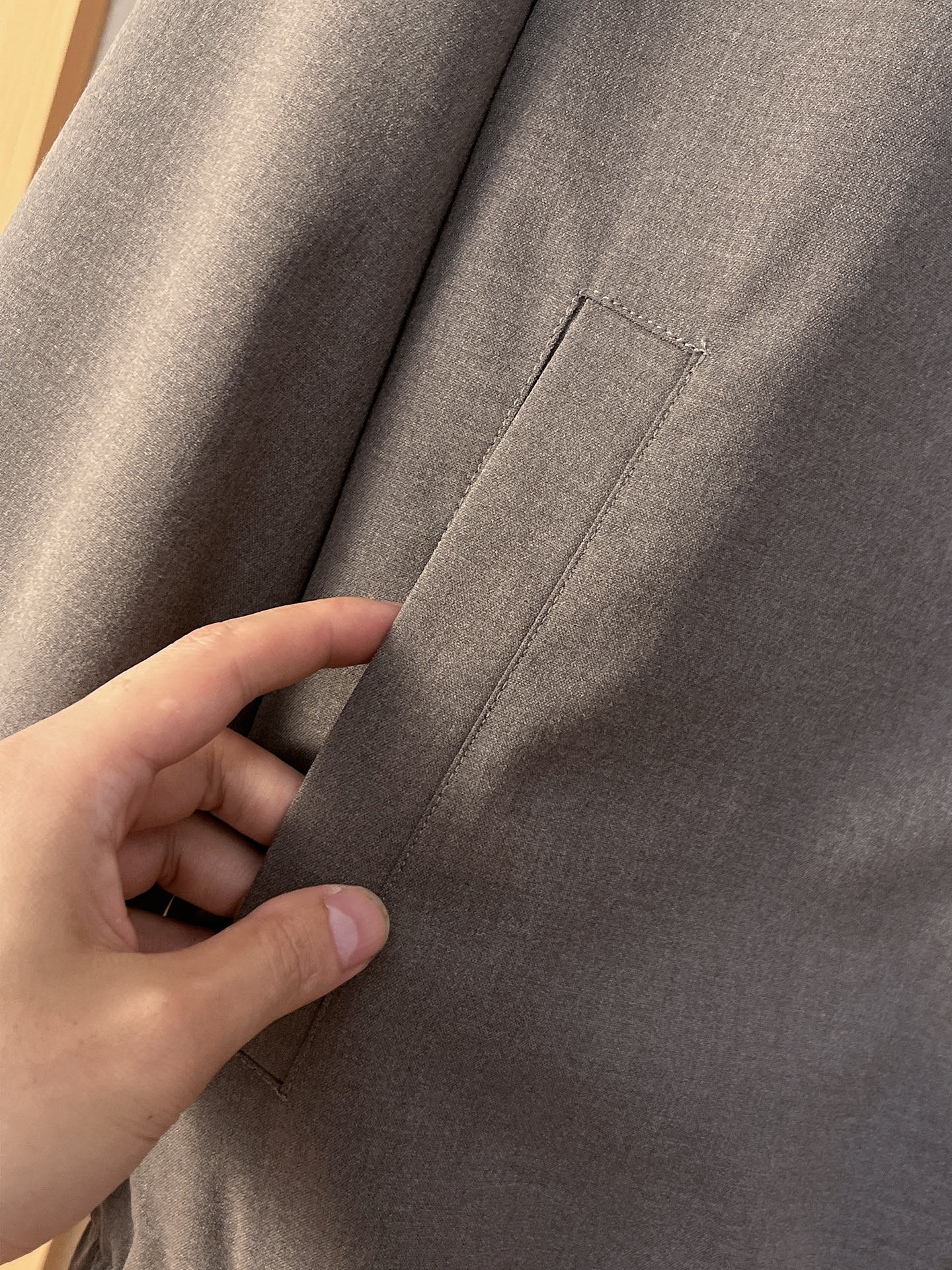 kiton 2025秋冬新款套装 走秀款 定制原版面料 搭配夹克版型设计 非常洋气 版型超好不易褶皱 不