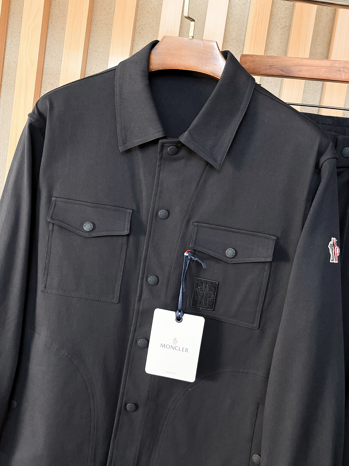 精品蒙套装口 2025秋冬新款套装 走秀款 定制原版牛仔面料 搭配夹克版型设计 非常洋气 版型超好不易褶