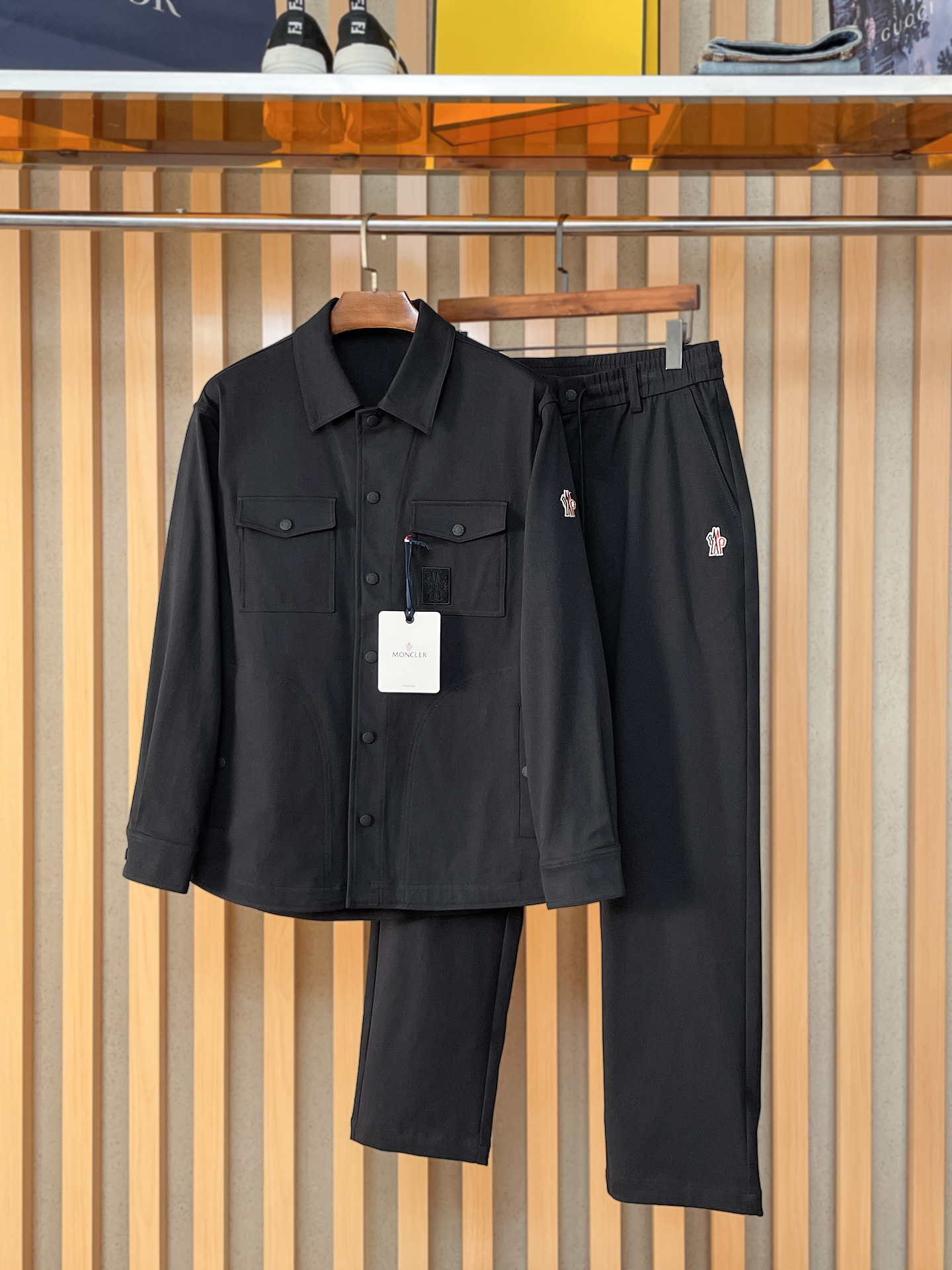 精品蒙套装口 2025秋冬新款套装 走秀款 定制原版牛仔面料 搭配夹克版型设计 非常洋气 版型超好不易褶