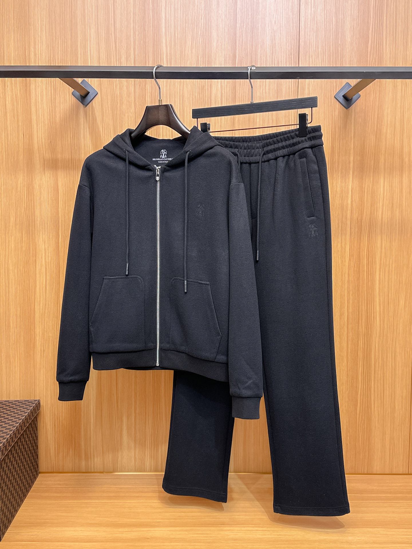 Luxe Brunello Cucinelli Trainingspak Heren: Premium Wolmix, Comfortabel en Stijlvol