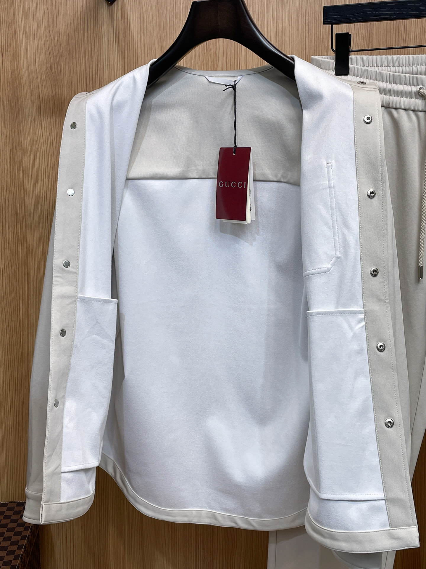 Gucci Men's Beige Denim Jacket and Pants Set, Stylish & Comfortable 10 i1757688171961 2835 0 8