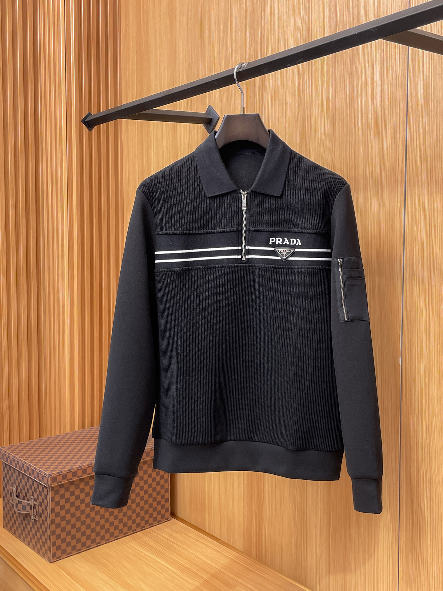 Prada Heren Trui 2025 Herfst Winter Collectie Wolmix - Stijlvol en Comfortabel