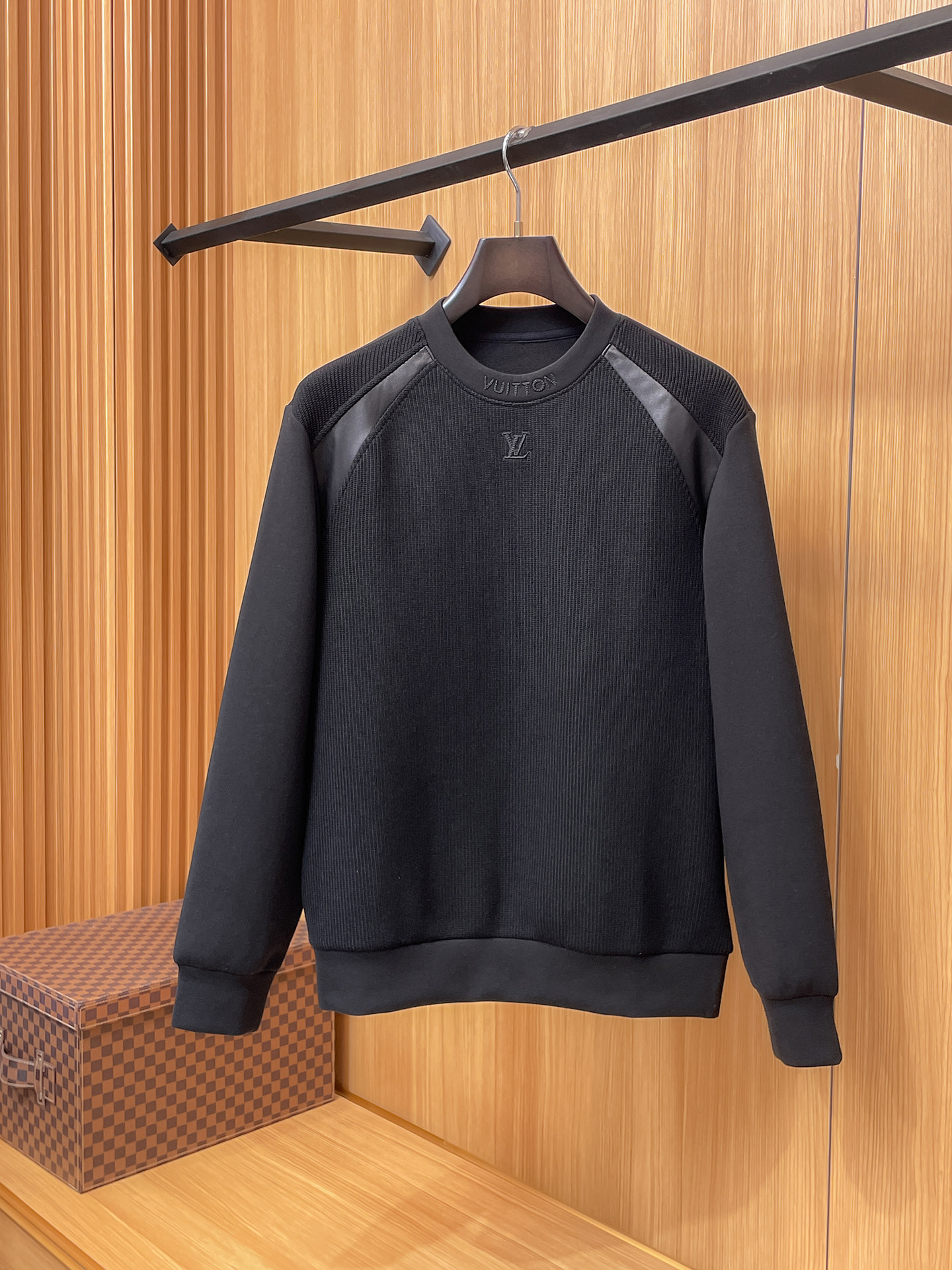 Louis Vuitton 2025 Fall/Winter Wool-Blend Pullover Knit Sweatshirt