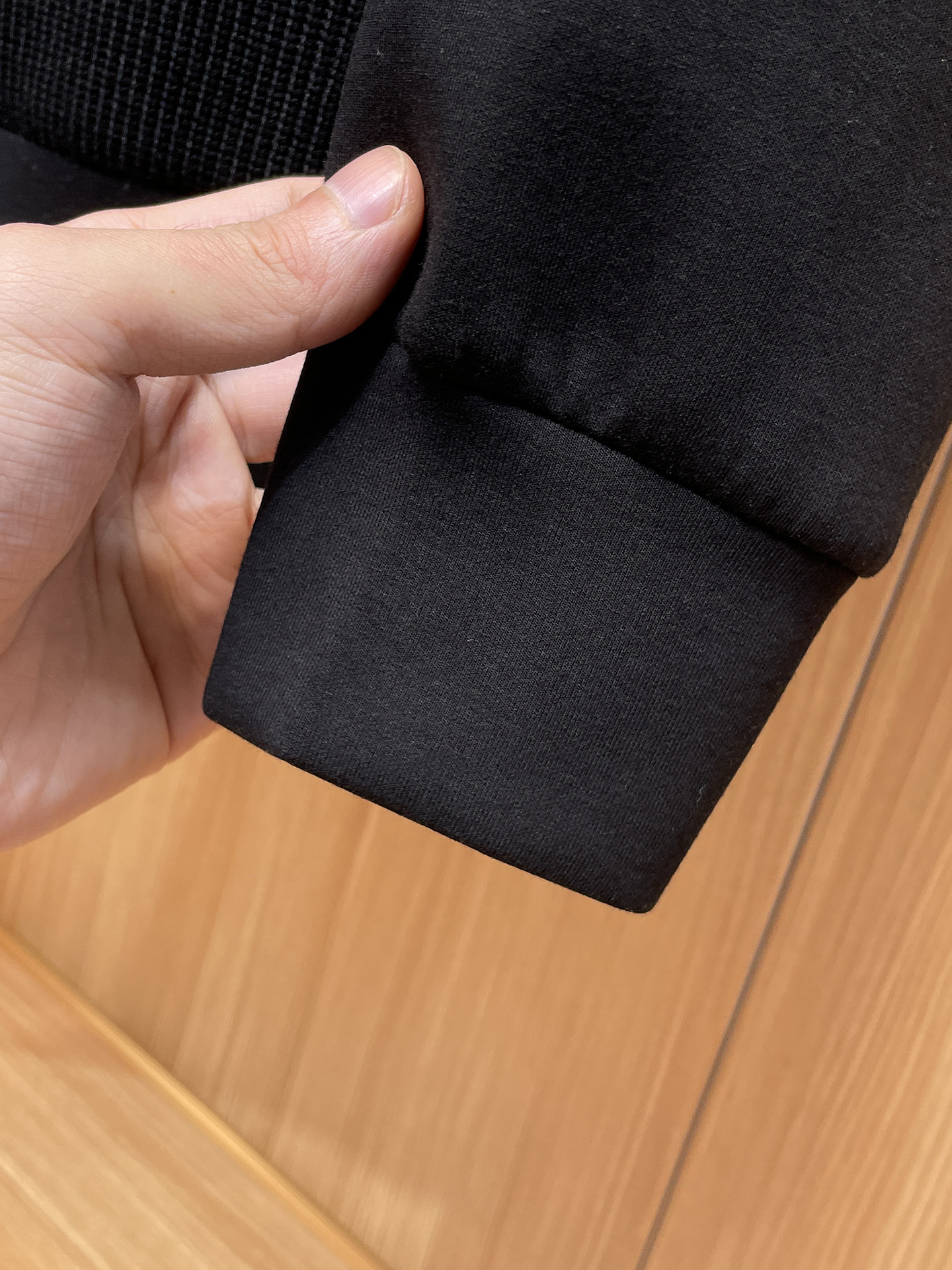 Louis Vuitton 2025 Fall/Winter Wool-Blend Pullover Knit Sweatshirt 6 i1758041038081 8586 0 4