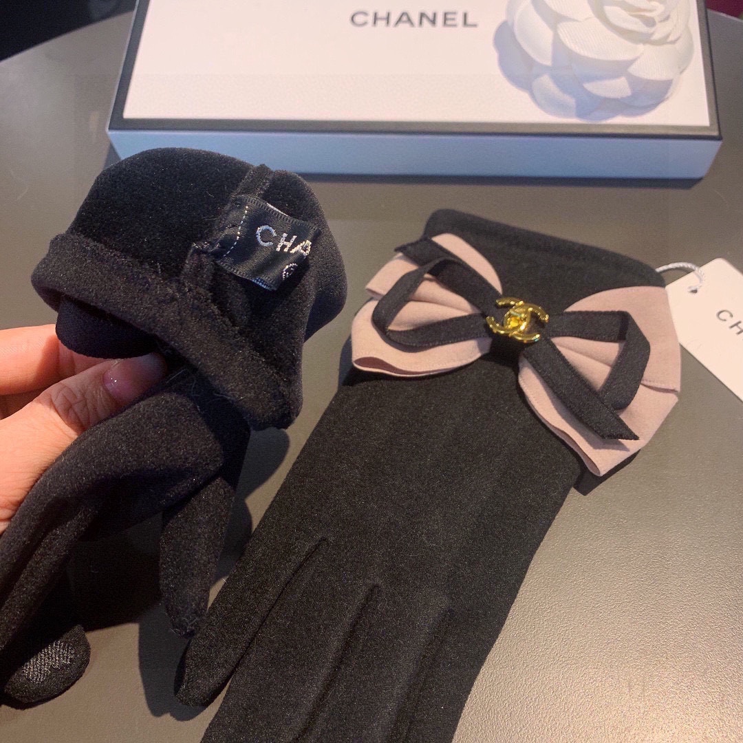 新款Chanel香奈儿专柜新品羊毛手套时尚手套秋冬保暖加绒内里上手超舒适柔软百搭！配盒子均码