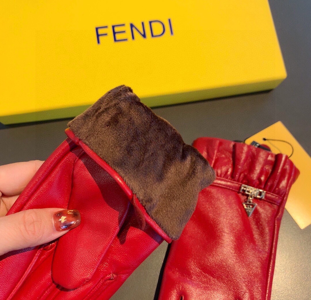 芬迪FENDI2023秋冬波浪纹原版五金一级羊皮手套手机触屏值得对比同款不同品质秒杀市场差产品进口一级羊