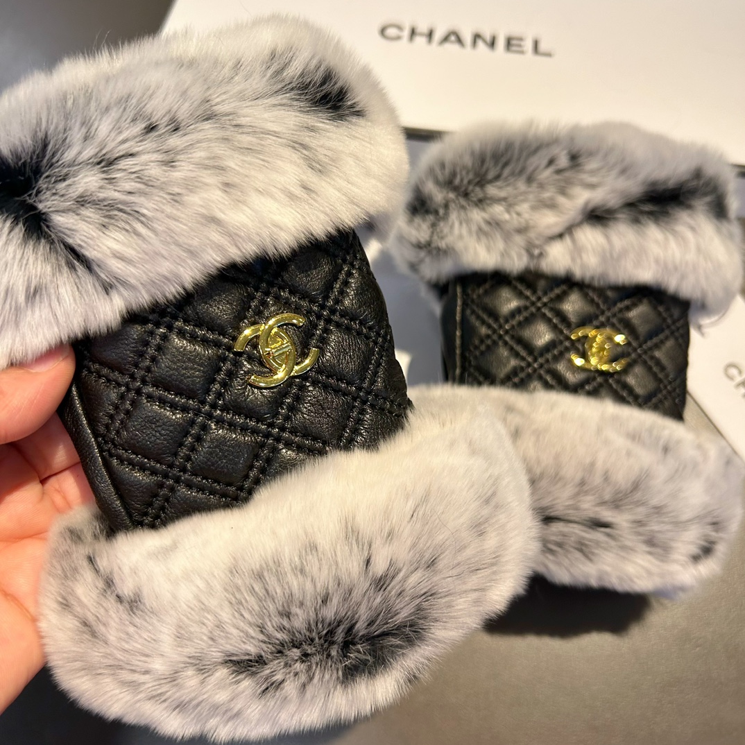 ️Chanel香奈儿2023秋冬短款懒兔毛手套值得对比同款不同品质秒杀市场差产品进口一级羊皮懒兔毛内里加