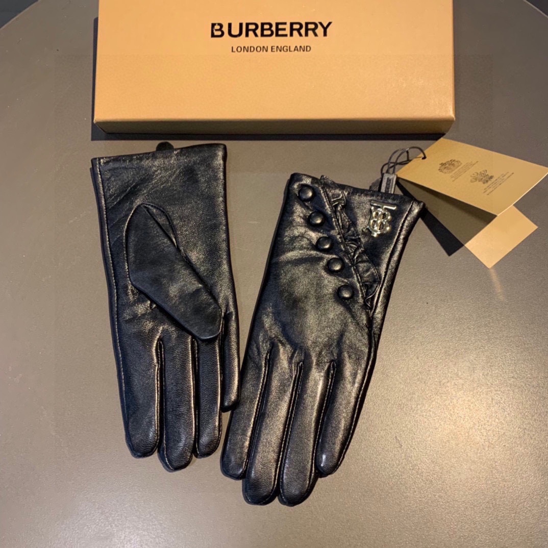 ️巴宝莉BURBERRY专柜新品羊皮手套时尚手套秋冬保暖加绒内里经典简洁上手超舒适柔软百搭！码数ML