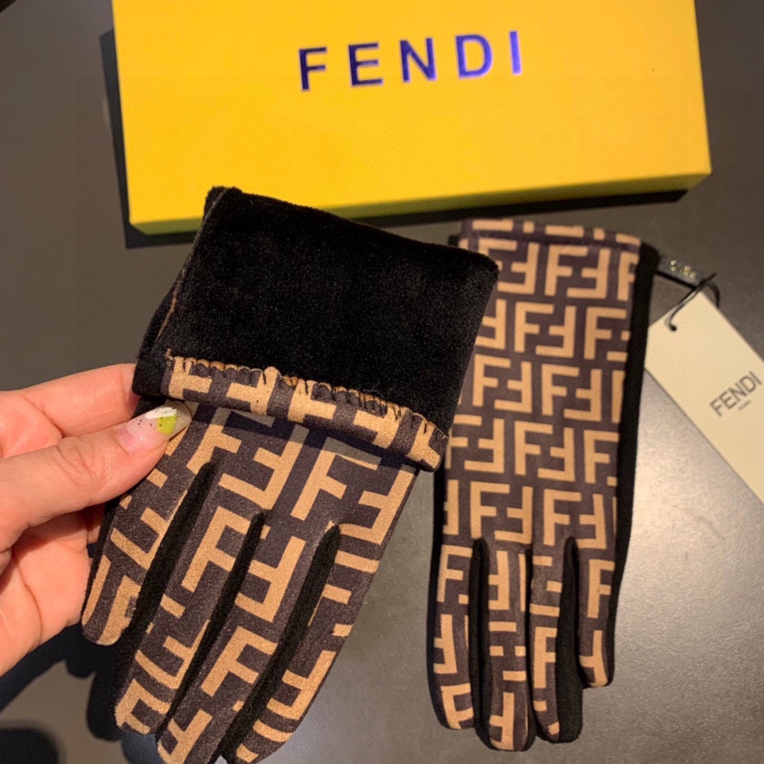 ️芬迪FENDI2023秋冬羊绒手套值得对比同款不同品质秒杀市场差产品经典不过时款.喜欢可以入手了这种品