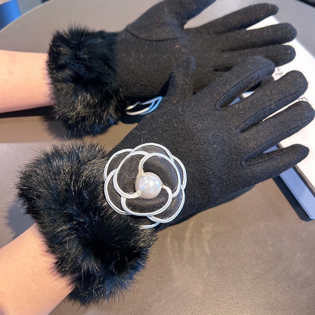 What best replica sellers
 Chanel Gloves Rabbit Hair Wool Fall/Winter Collection