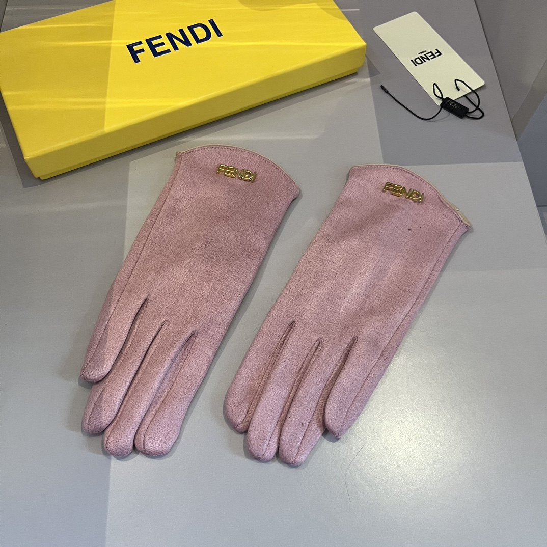 芬迪FENDI2024秋冬羊绒手套值得对比同款不同品质秒杀市场差产品经典不过时款.喜欢可以入手了这种品质