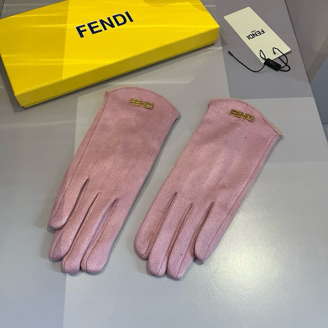 芬迪FENDI2024秋冬羊绒手套值得对比同款不同品质秒杀市场差产品经典不过时款.喜欢可以入手了这种品质