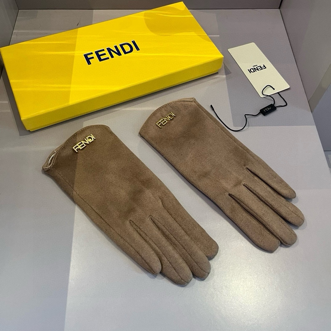 芬迪FENDI2024秋冬羊绒手套值得对比同款不同品质秒杀市场差产品经典不过时款.喜欢可以入手了这种品质