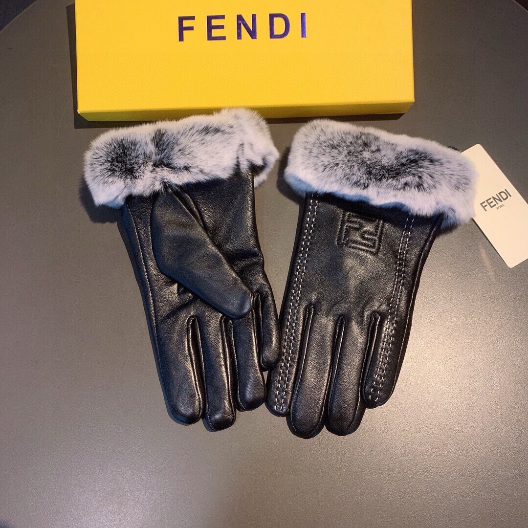 芬迪FENDI2024秋冬懒兔毛羊皮刺绣手套手机触屏值得对比同款不同品质秒杀市场差产品进口一级羊皮懒兔毛