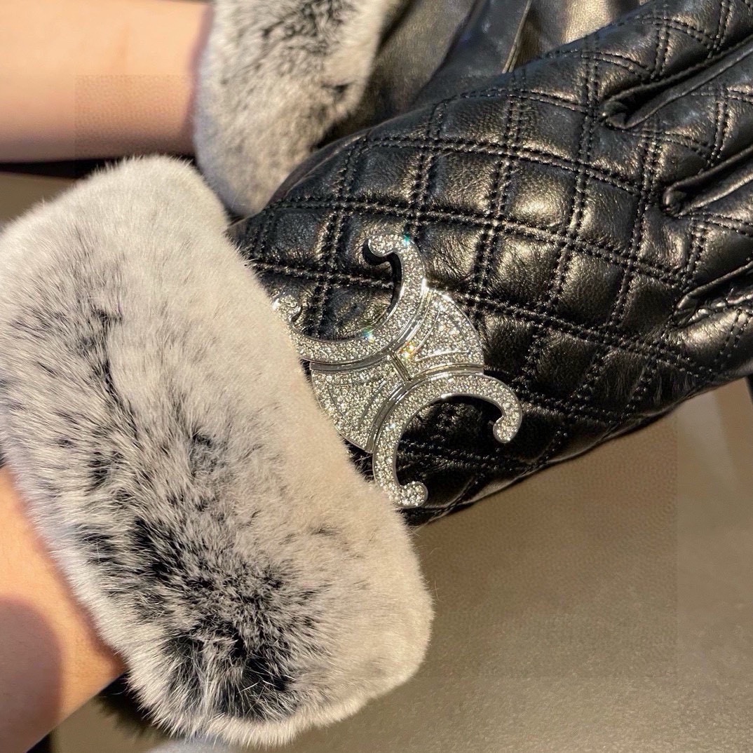 Céline’s 2024 Fall/Winter Lard-Skin Touch Screen Gloves: Quality Comparison and Classic Style - 图片 2