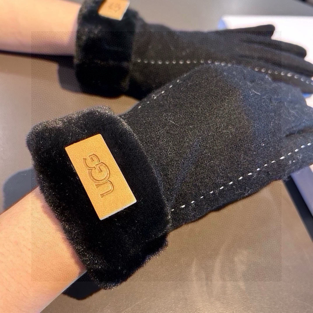 UGG2024 Lazy Hair Gloves: High-Quality Puffy Wool and Rabbit Hair Comparison.