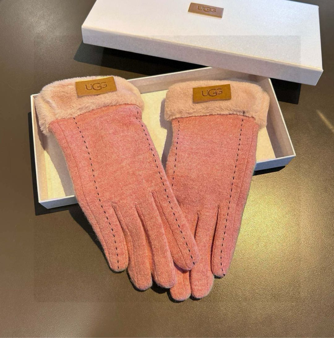UGG2024: High-Quality Puffy Wool and Rabbit Hair Gloves Worth Comparing in Short-Cut Market - 图片 4