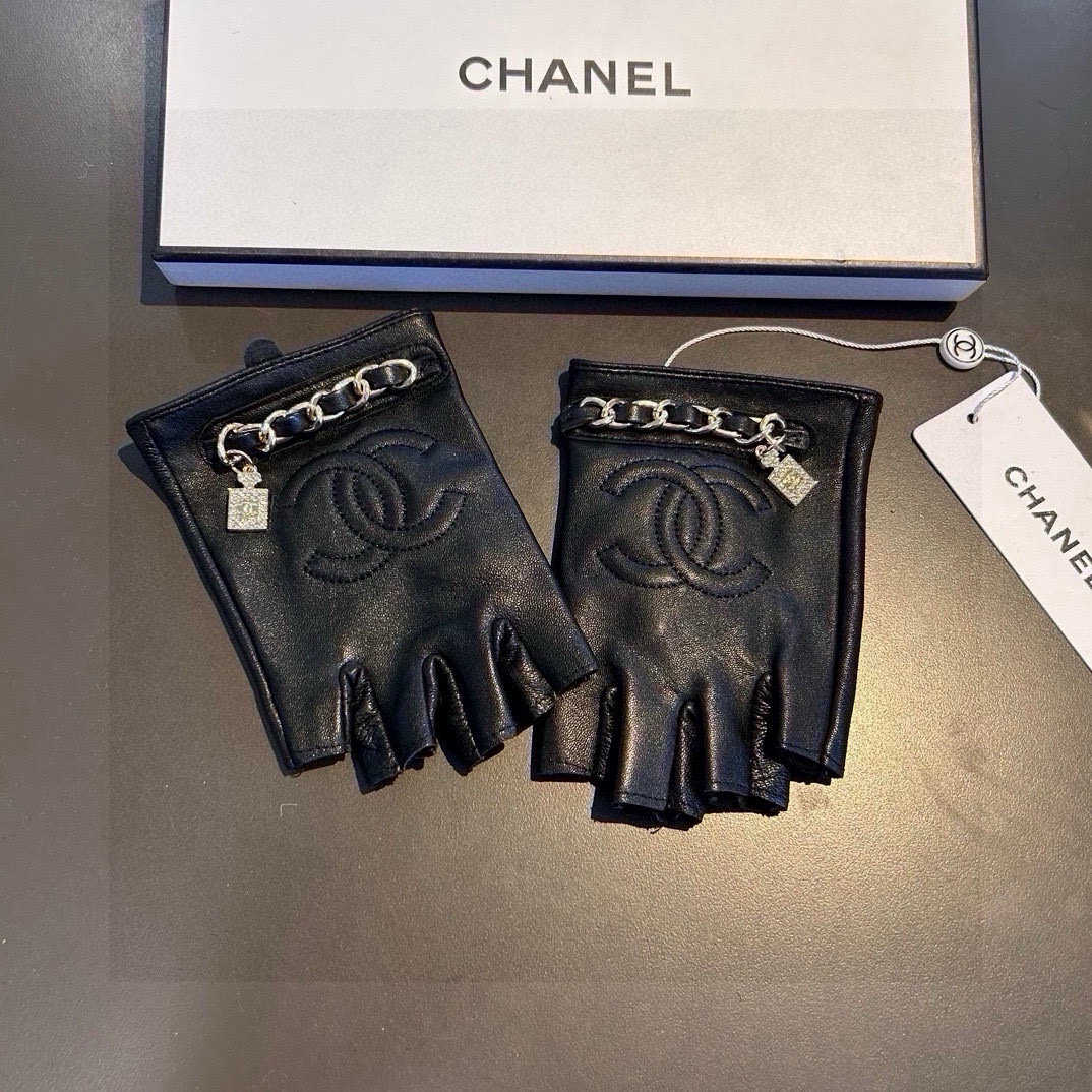 Chanel’s 2024 Fashion Gloves Collection: Cozy, Soft, Perfect for Autumn! - 图片 5