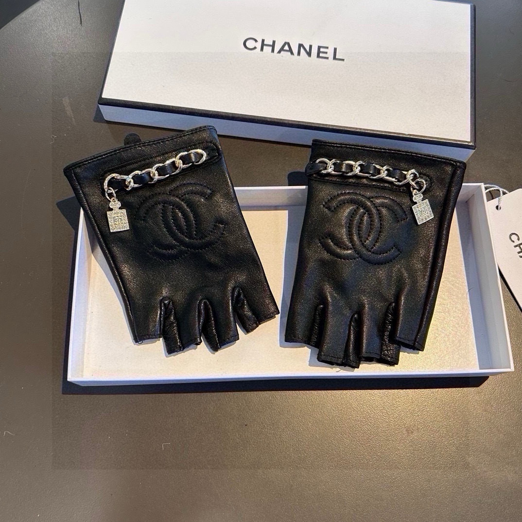 Chanel’s 2024 Fashion Gloves Collection: Cozy, Soft, Perfect for Autumn! - 图片 6