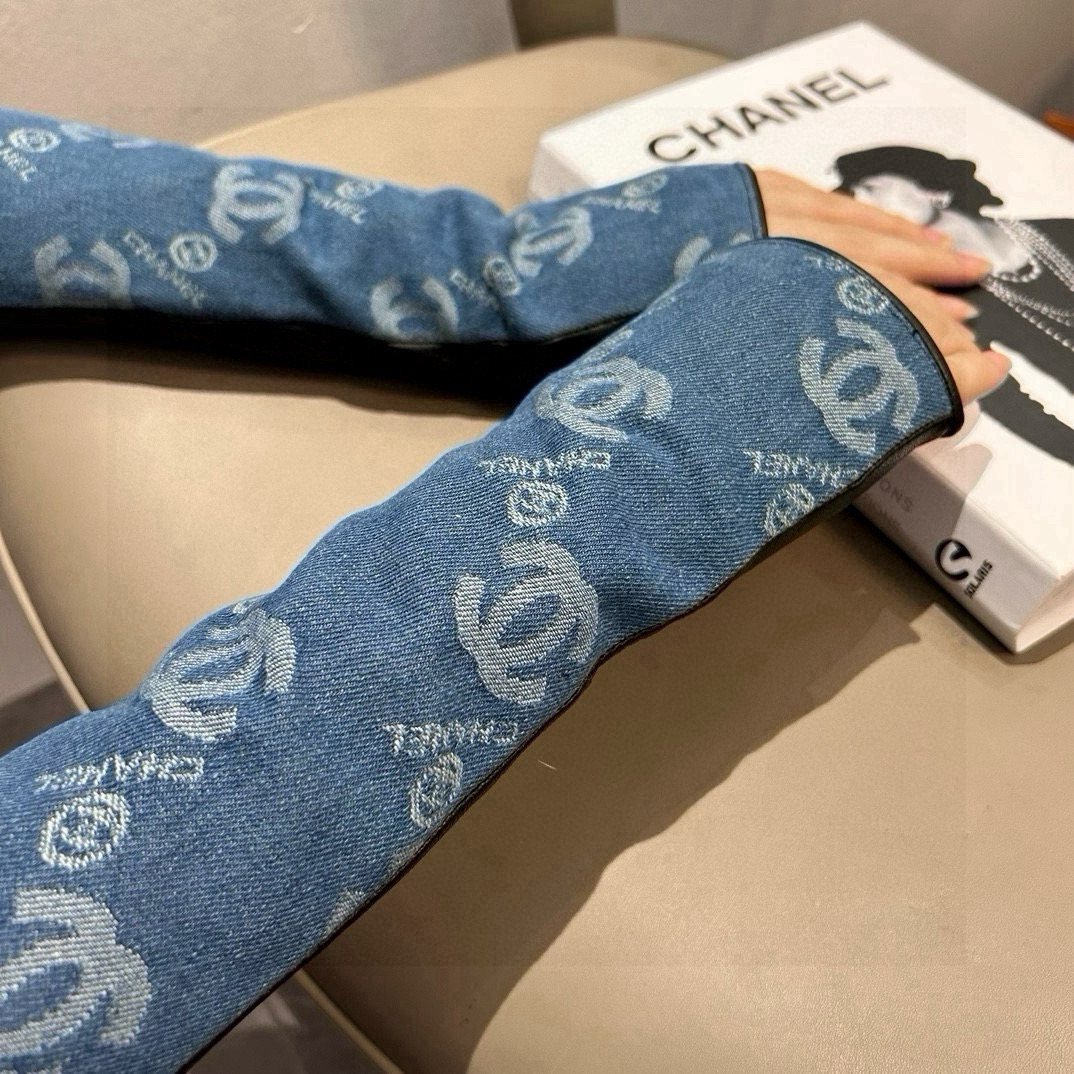 2024 Chanel’s Fashion Highlights: Long-Skinned Jeans, Car Gloves, Bouquets, Soft and Sweet Styles - 图片 1