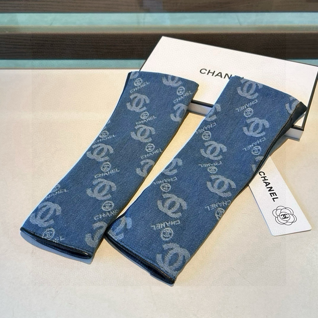 2024 Chanel’s Fashion Highlights: Long-Skinned Jeans, Car Gloves, Bouquets, Soft and Sweet Styles - 图片 9