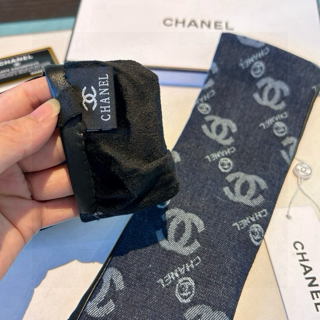 2024 Chanel’s New Fashion Collection: Long-Skinned Jeans, Car Gloves, Bouquets. - 图片 7