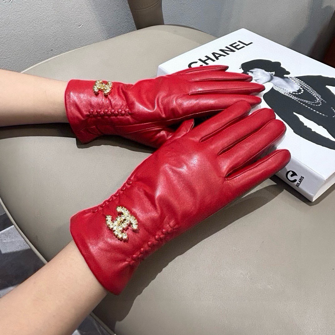 
2025新款独家首发‼触屏手套 Chanel香奈儿【原单品质】官网同步女士新款高档羊皮手套🎉🎉女神首选