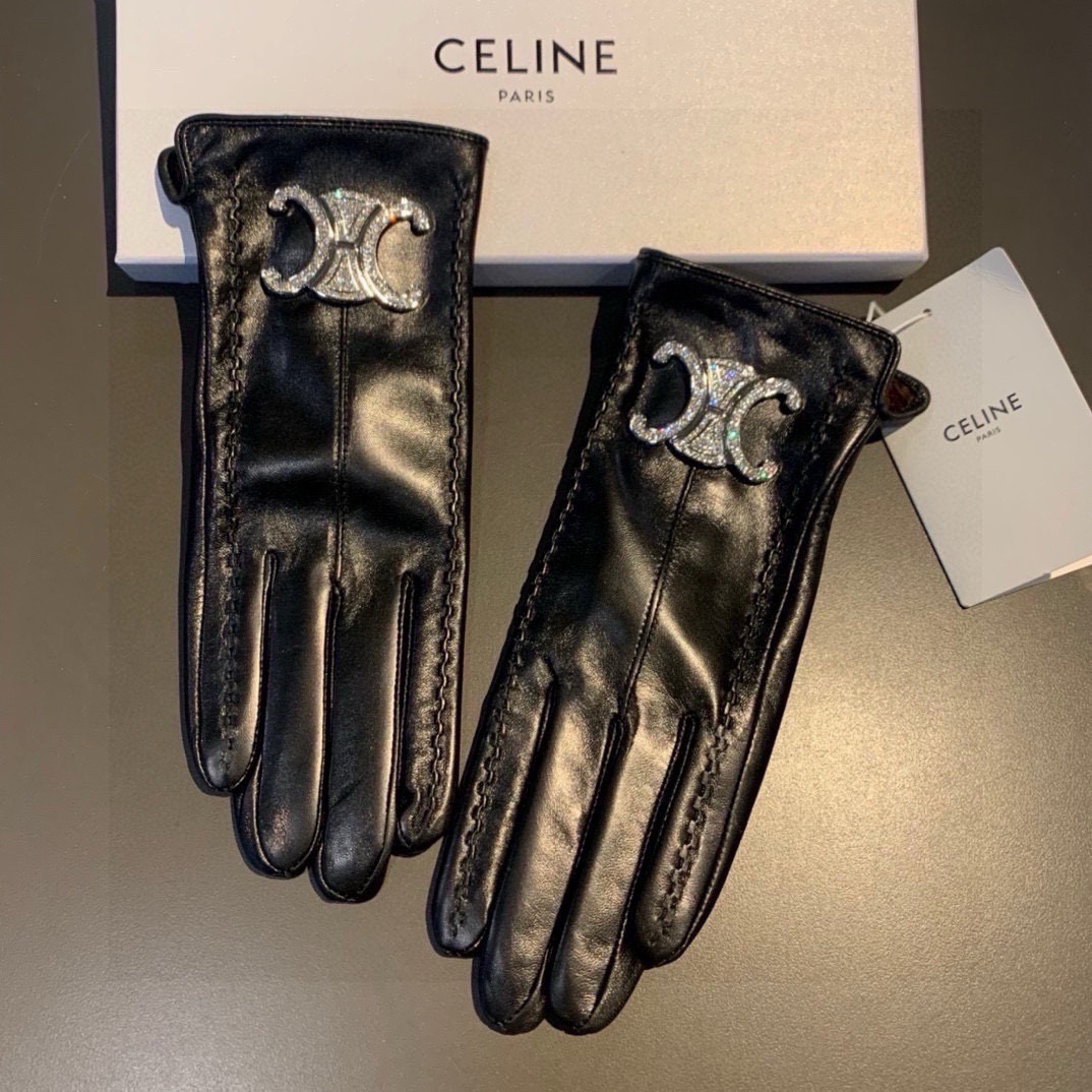 
2025新款独家首发‼️触屏手套 CELINE赛琳🈵️钻（原单品质）官网同步女士新款高档羊皮手套🎉🎉女
