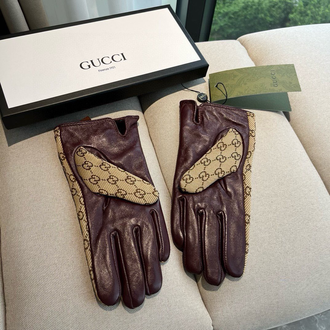 
2025新款独家首发‼️触屏手套 Gucci古奇新款高档羊皮手套🎉🎉女神集美们首选 不可错过💁💁百分百