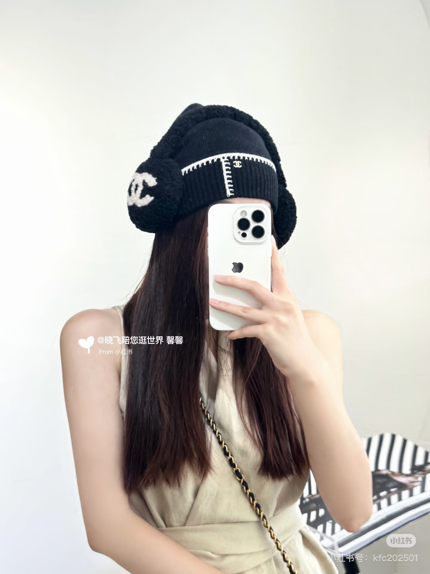、软软高羊毛毛男女同款🌈疯狂打call值得拥有💫
💕人间白富美,网红明星同款😍
香奈儿滑雪耳罩，日常保暖