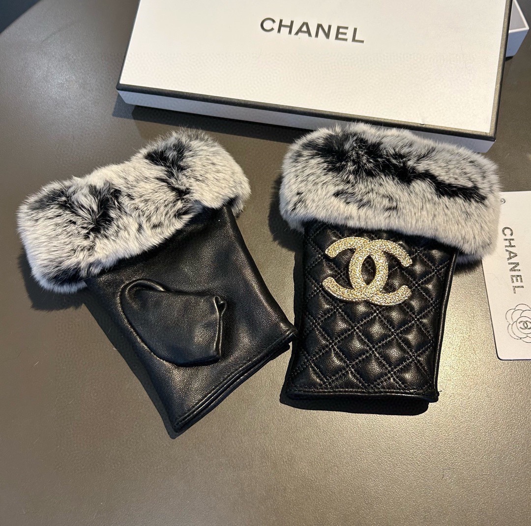 
Chanel 香奈儿2025秋冬短款懒兔毛手套👍值得对比🔥🔥同款不同品质，秒杀市场差产品，进口一级羊皮