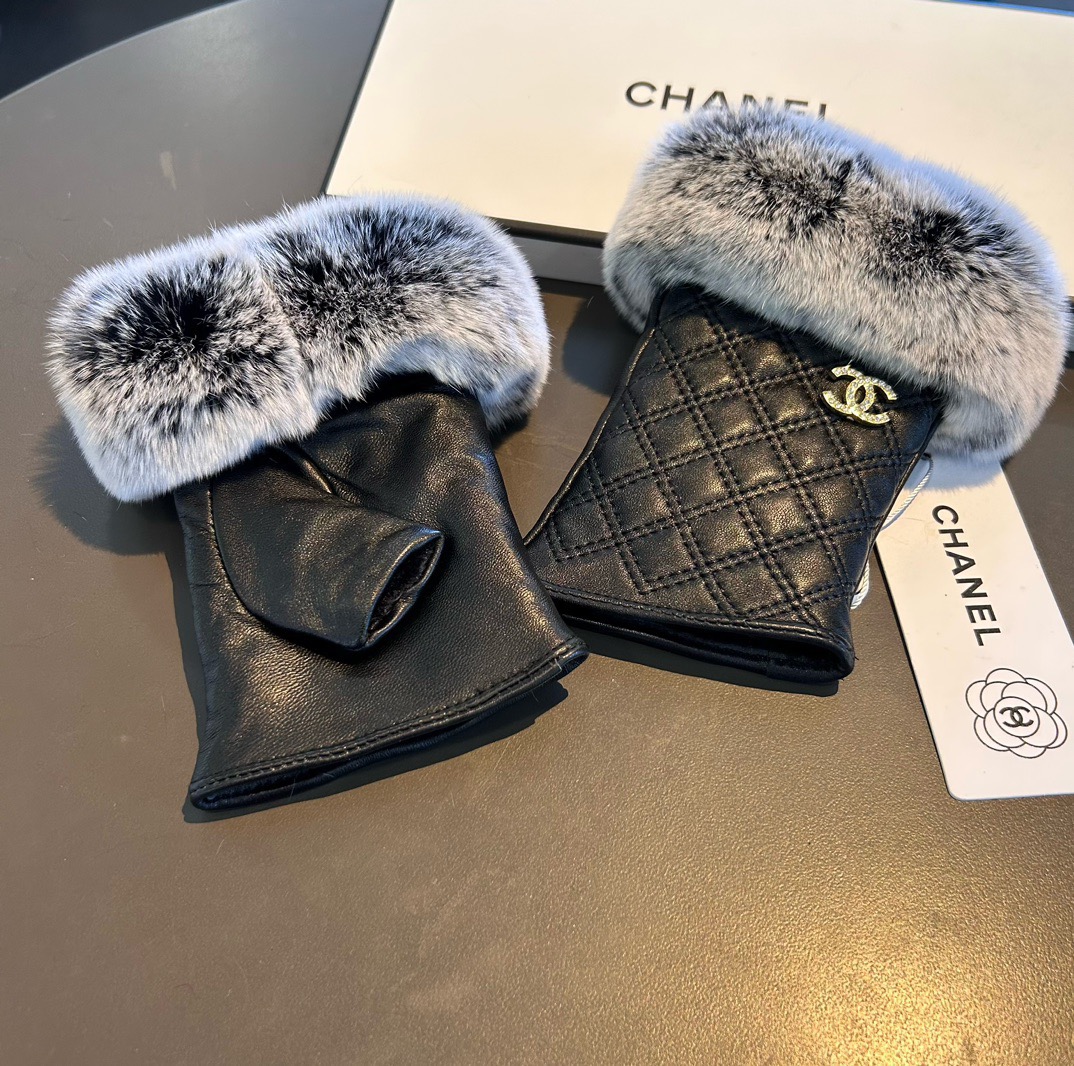 
Chanel 香奈儿2025秋冬短款懒兔毛手套👍值得对比🔥🔥同款不同品质，秒杀市场差产品，进口一级羊皮