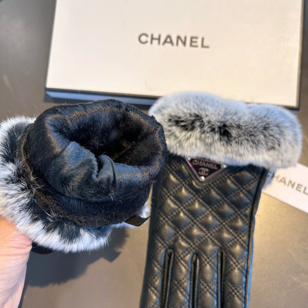 
Chanel 香奈儿2025秋冬懒兔毛羊皮手套👍值得对比🔥🔥同款不同品质，秒杀市场差产品，进口一级羊皮