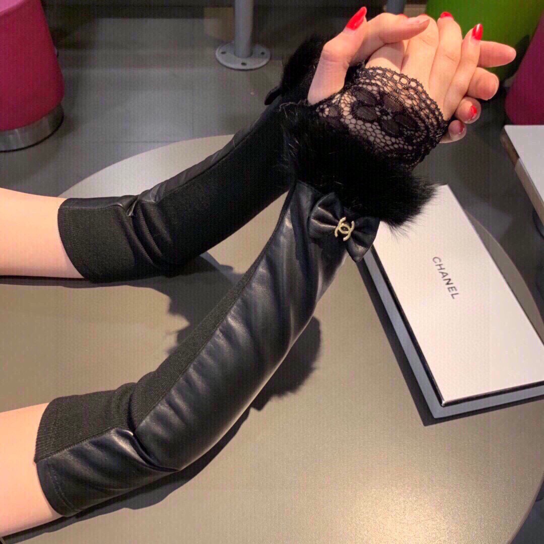 
香奈儿 CHANEL女款 爆款 露指连袖长手套 进口原版皮（一级羊皮）➕貉子毛🐰🐰 丝光内里+弹力布 