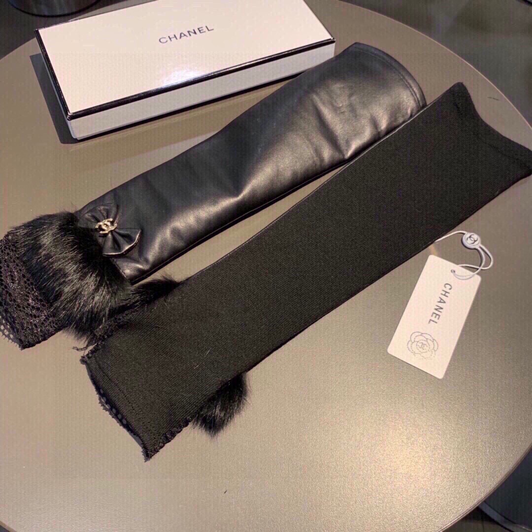 
香奈儿 CHANEL女款 爆款 露指连袖长手套 进口原版皮（一级羊皮）➕貉子毛🐰🐰 丝光内里+弹力布 