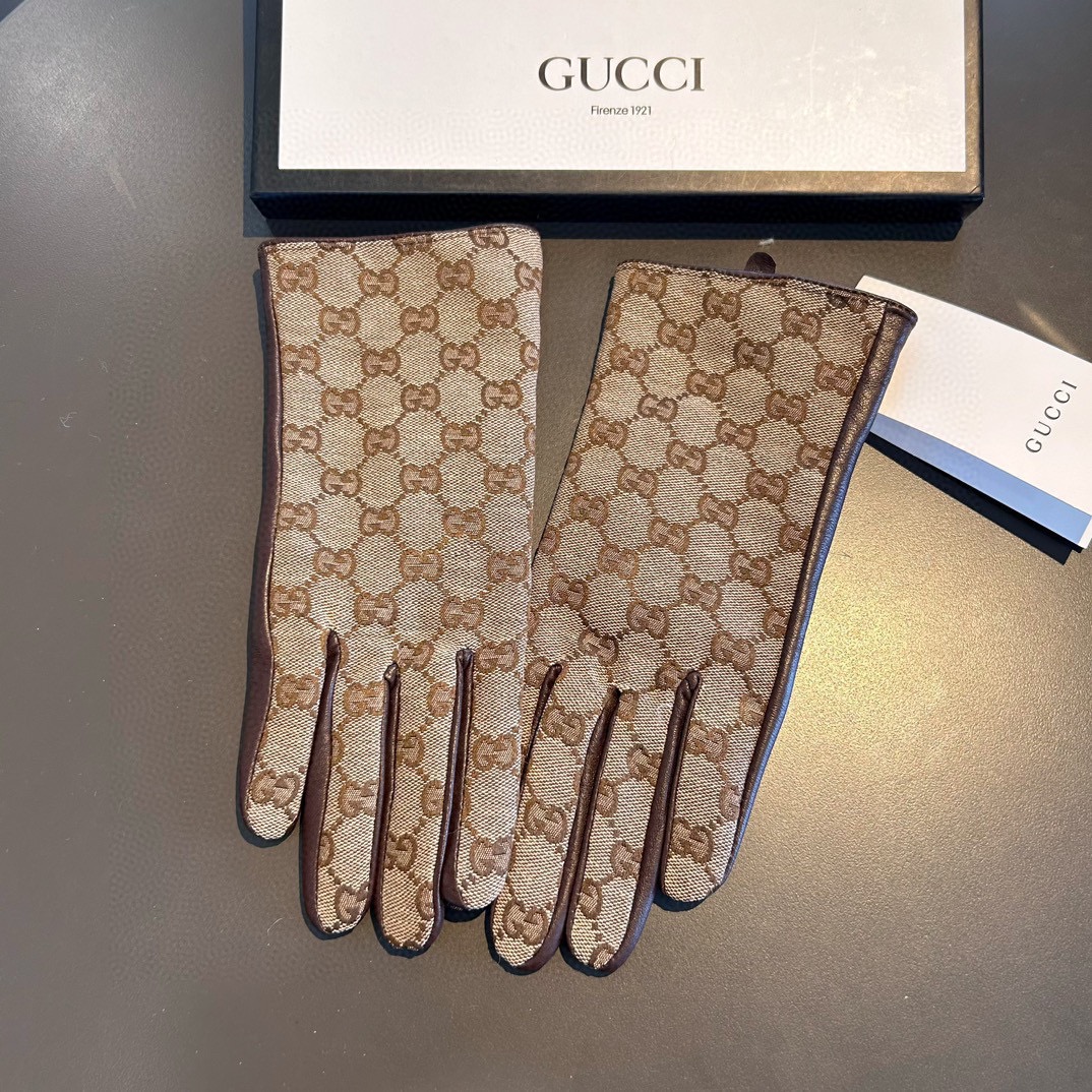 
2025新款独家首发‼️触屏手套 Gucci古奇新款高档羊皮手套🎉🎉女神集美们首选 不可错过💁💁百分百