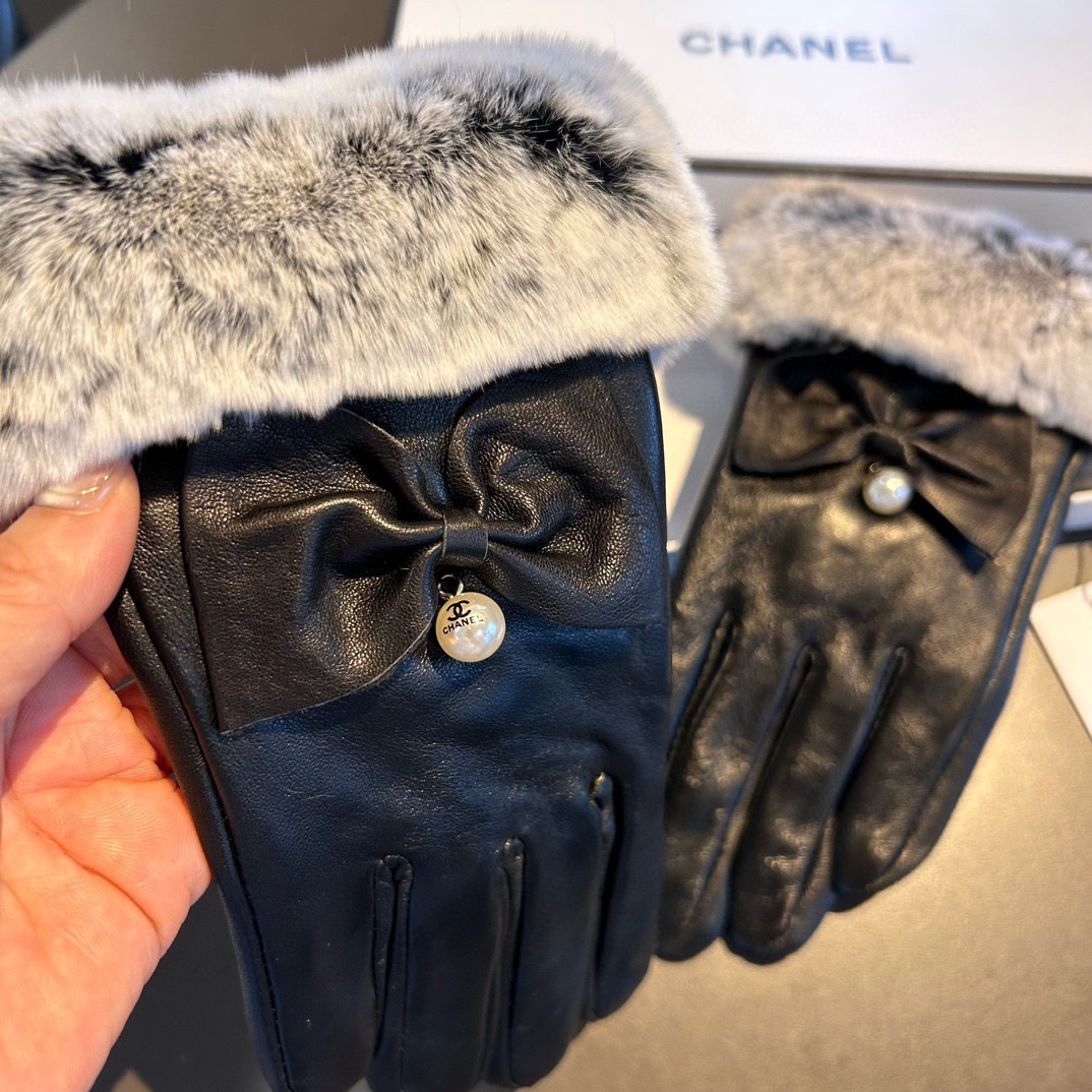 
Chanel 香奈儿2025秋冬懒兔毛羊皮手套👍值得对比🔥🔥同款不同品质，秒杀市场差产品，进口一级羊皮