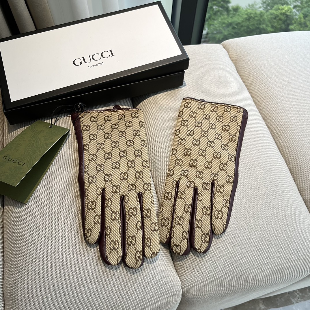 
2025新款独家首发‼️触屏手套 Gucci古奇新款高档羊皮手套🎉🎉女神集美们首选 不可错过💁💁百分百