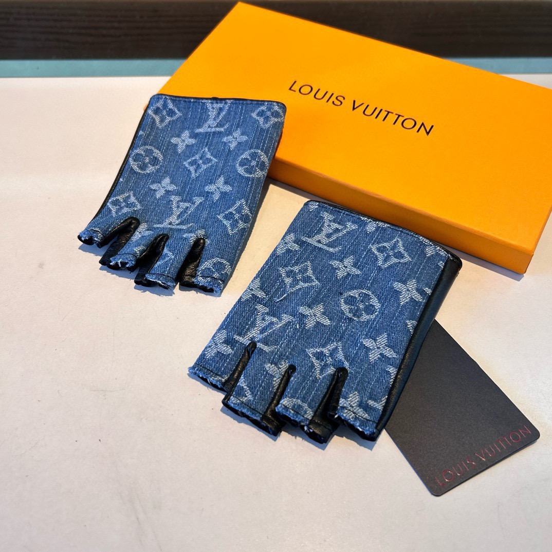 
2025🧤LV新品短款牛仔配皮手套，时尚机车🚗手套，秋冬新品布内里，时尚🌺上手超舒适柔软、百搭！集美女
