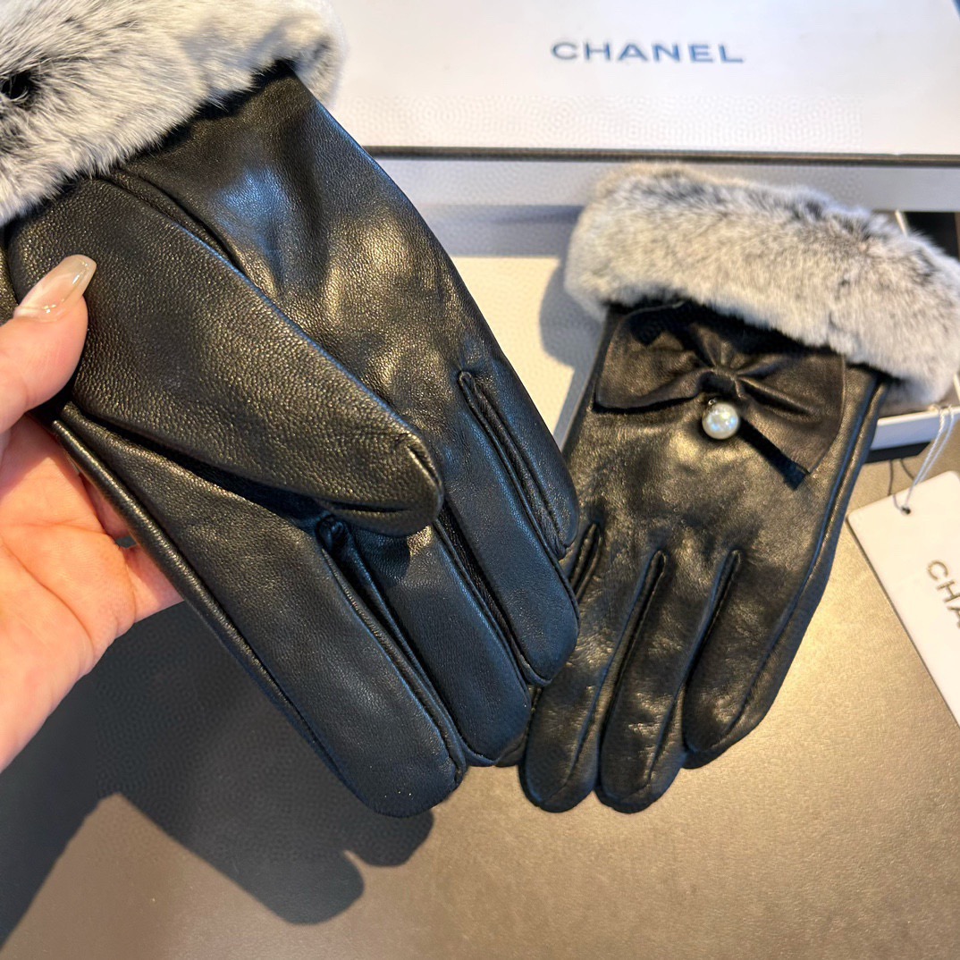 
Chanel 香奈儿2025秋冬懒兔毛羊皮手套👍值得对比🔥🔥同款不同品质，秒杀市场差产品，进口一级羊皮