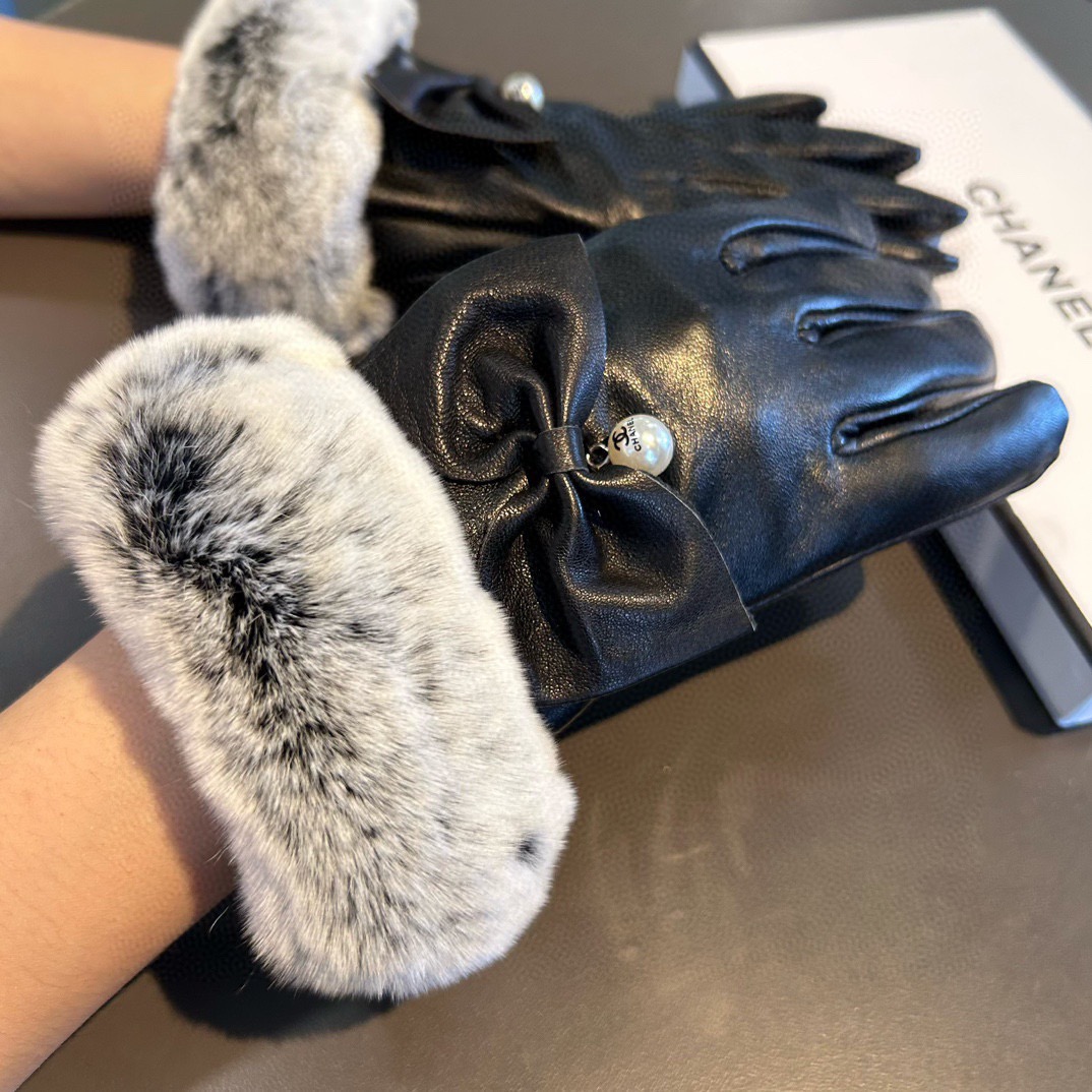 
Chanel 香奈儿2025秋冬懒兔毛羊皮手套👍值得对比🔥🔥同款不同品质，秒杀市场差产品，进口一级羊皮