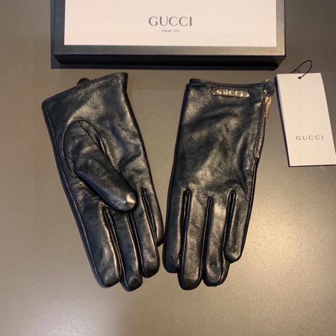 
2025新款独家首发‼️触屏手套 Gucci古奇新款侧拉链设计高档羊皮手套🎉🎉女神集美们首选 不可错过