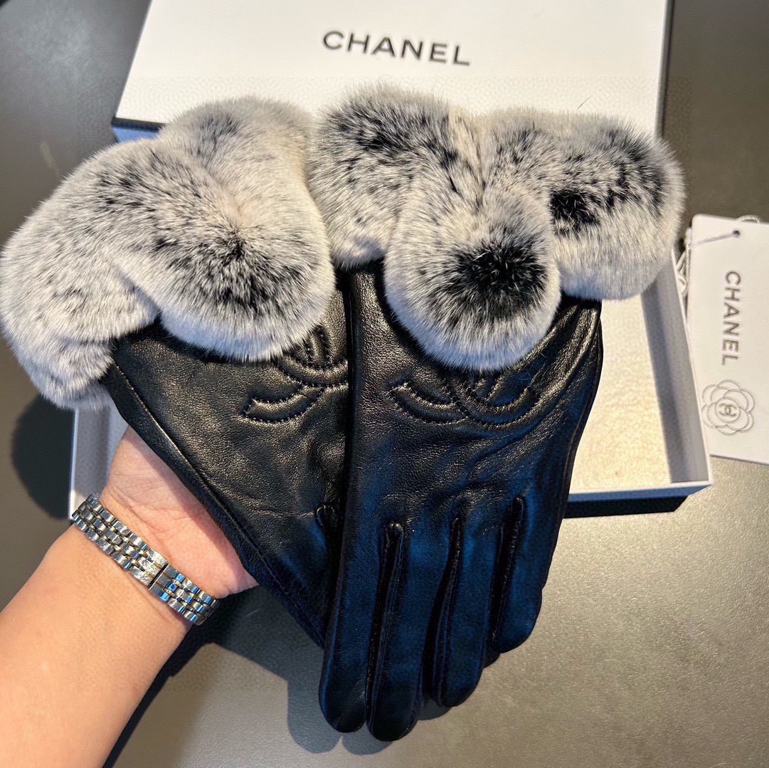 Chanel 香奈儿2025秋冬懒兔毛羊皮手套👍值得对比。。同款不同品质，秒杀市场差产品，进口一级羊皮➕